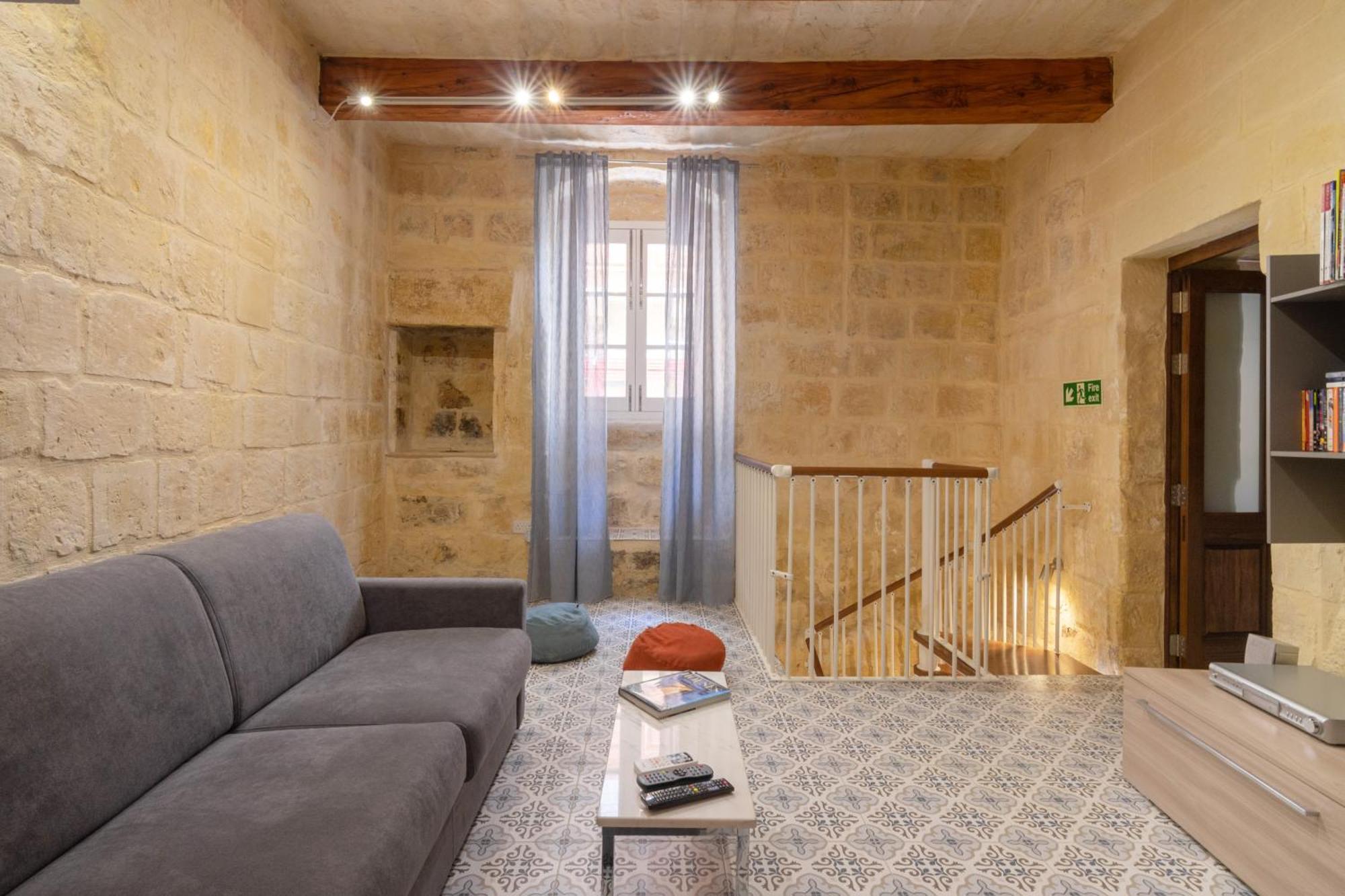 Вилла 16 Lettings - Charming Character House Биргу Экстерьер фото