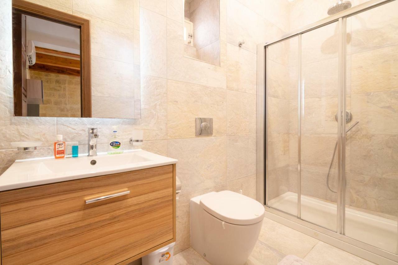 Вилла 16 Lettings - Charming Character House Биргу Экстерьер фото