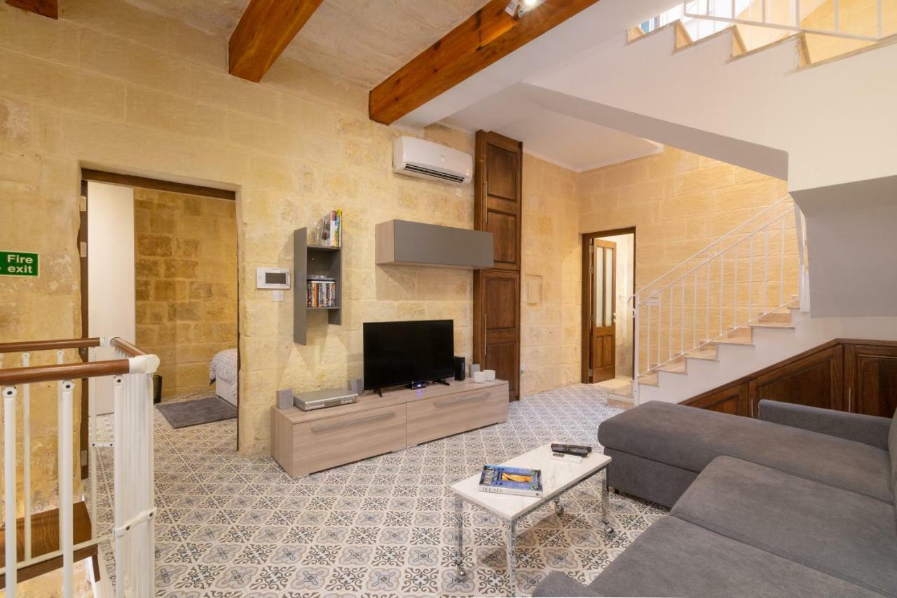 Вилла 16 Lettings - Charming Character House Биргу Экстерьер фото
